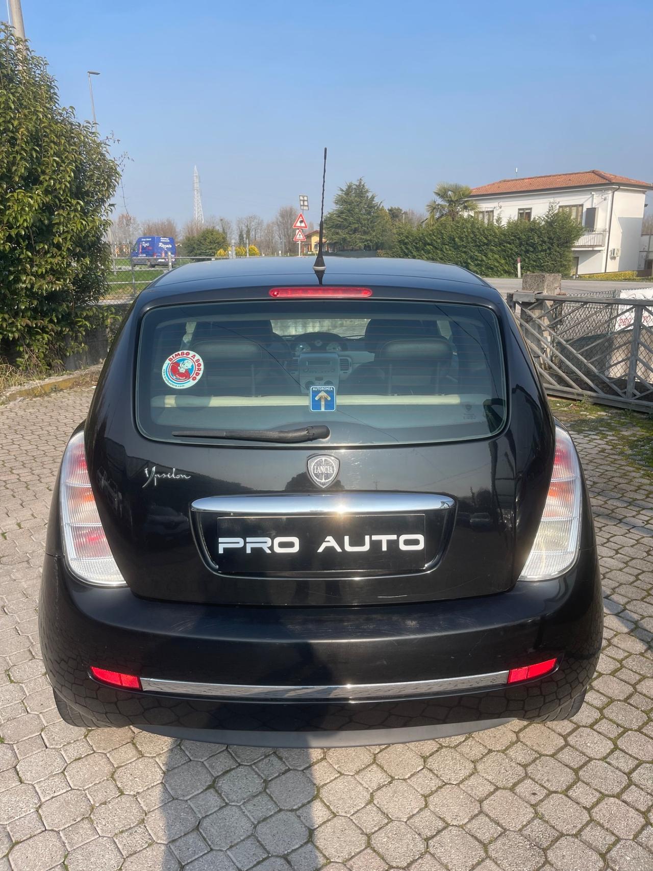 Lancia Ypsilon 1.4 Platino Ecochic GPL