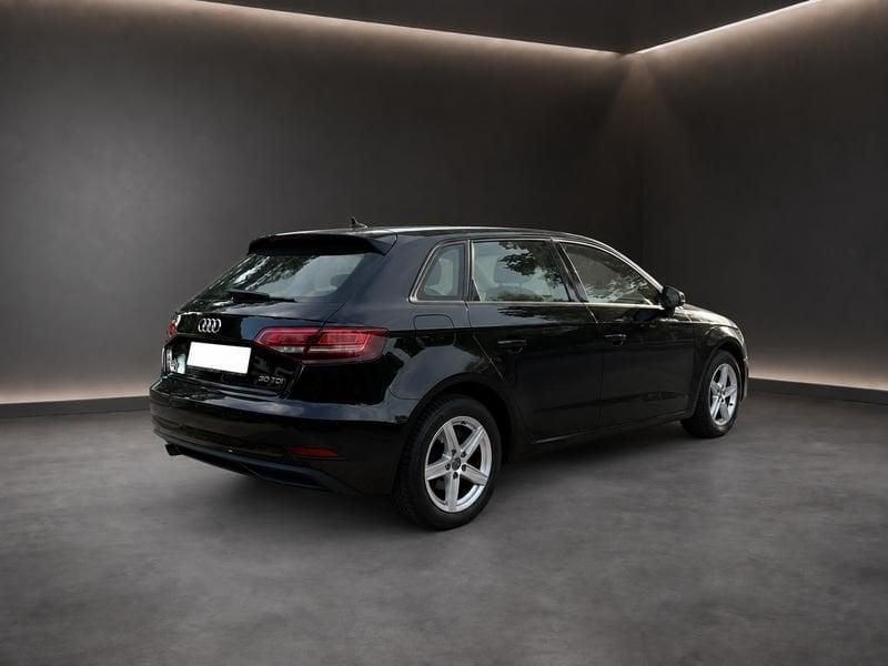 Audi A3 30 TDI S tronic Business