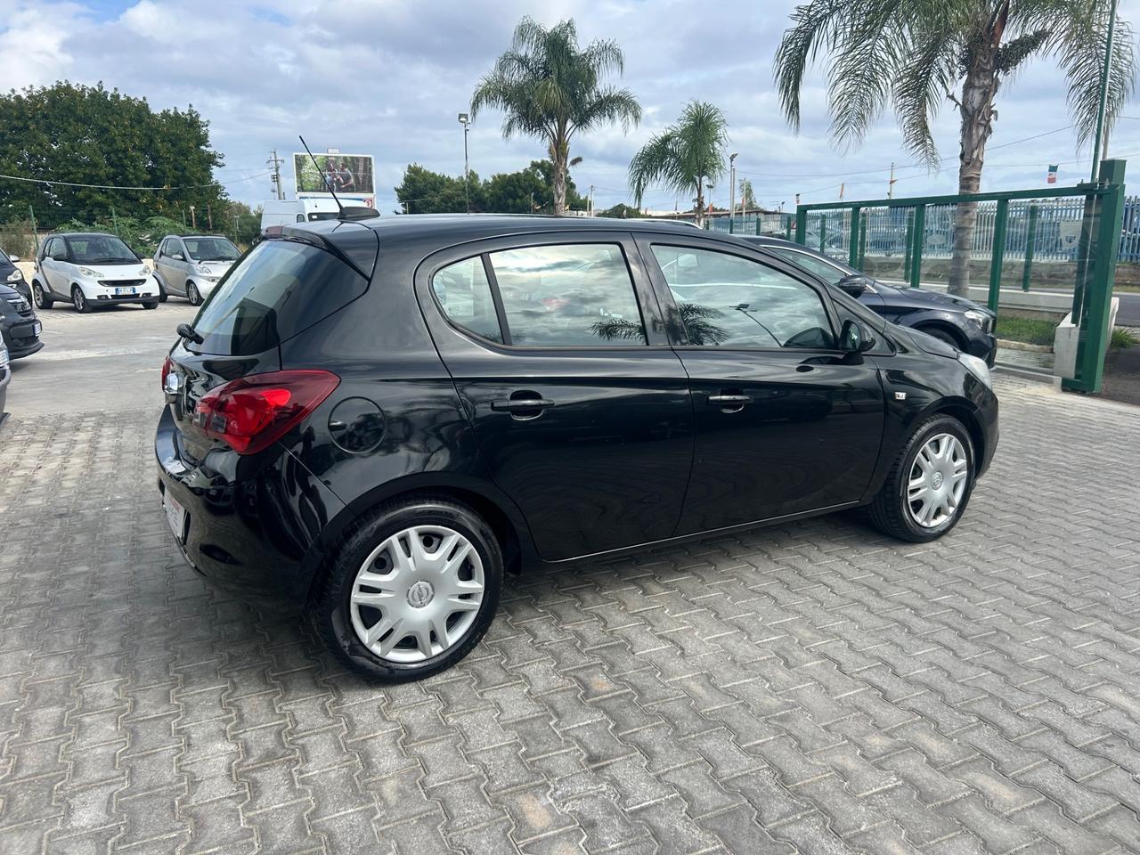 Opel Corsa 1.4 90CV GPL Tech 5 porte b-Color