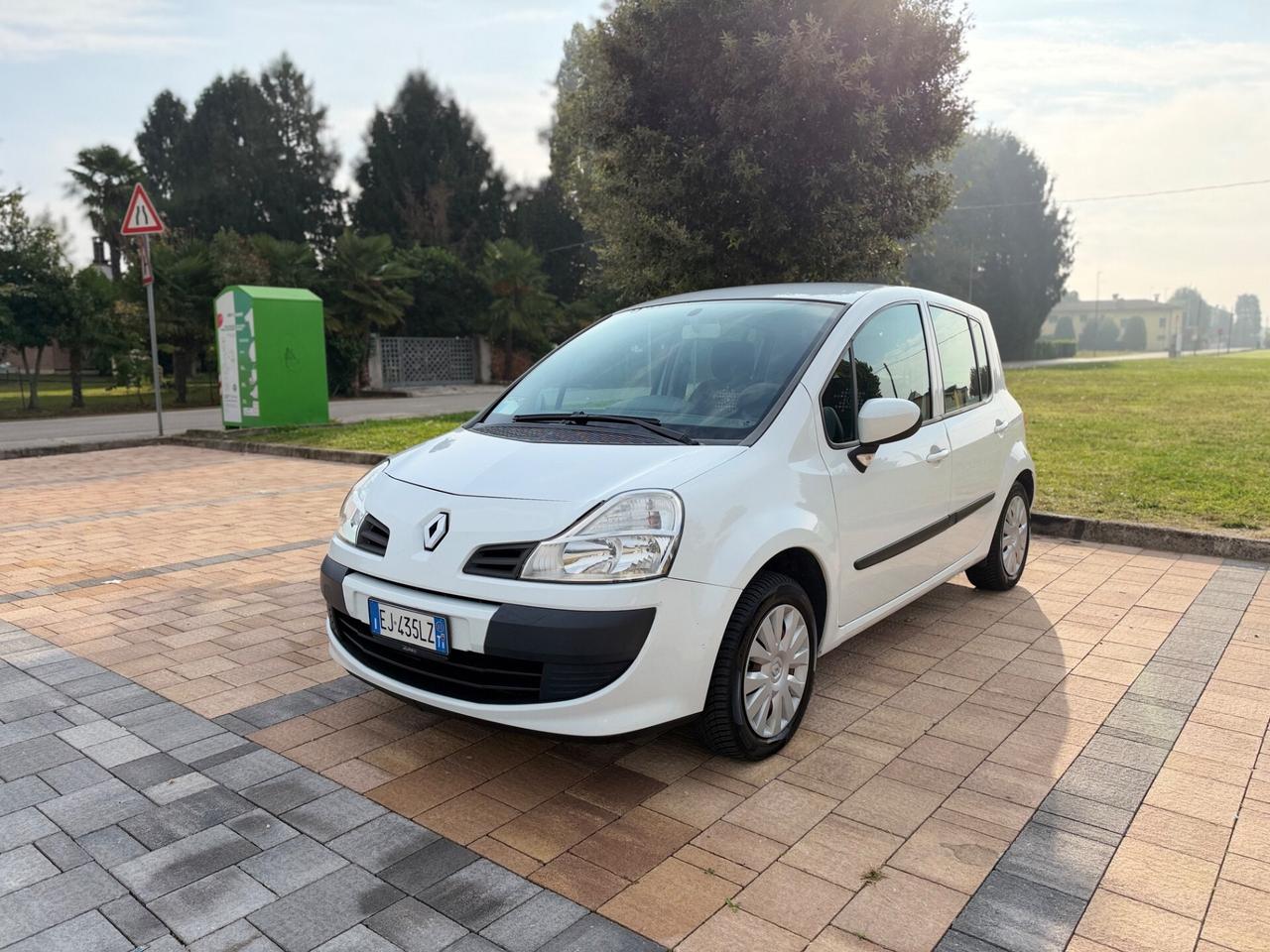 Renault Modus Grand 1.5 dCi 75CV Wave