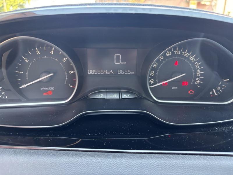 Peugeot 208 5 Porte 208 5p 1.2 puretech Active s&s 82cv my18