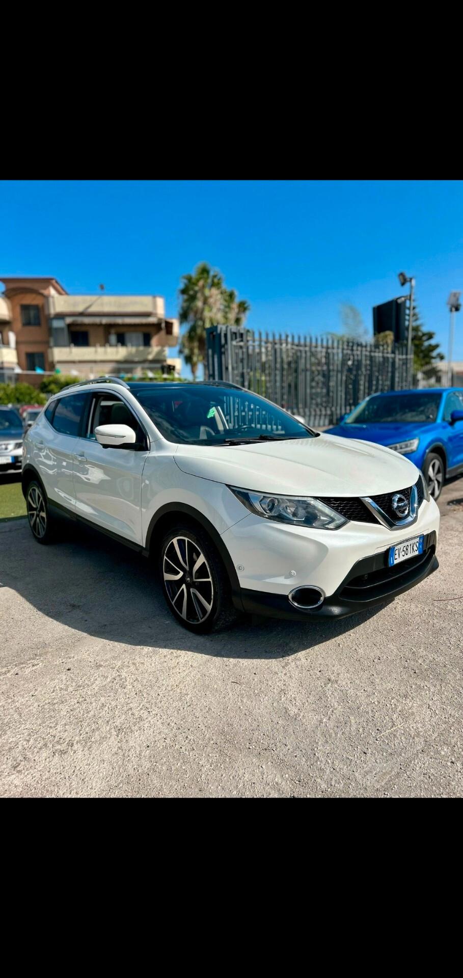 Nissan Qashqai 1.6 dCi 4x4 Tekna 360