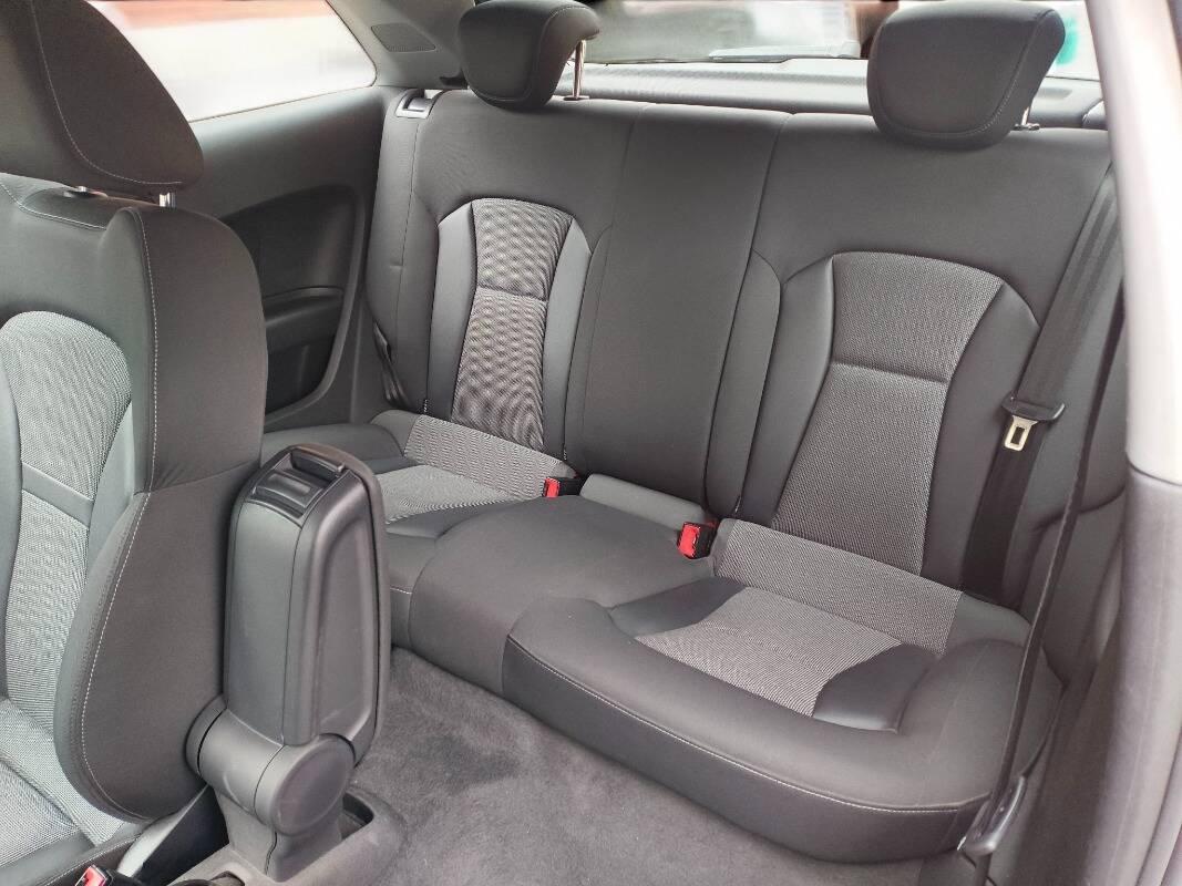 Audi A1 A1 I 2011 3p 1.2 tfsi Ambition