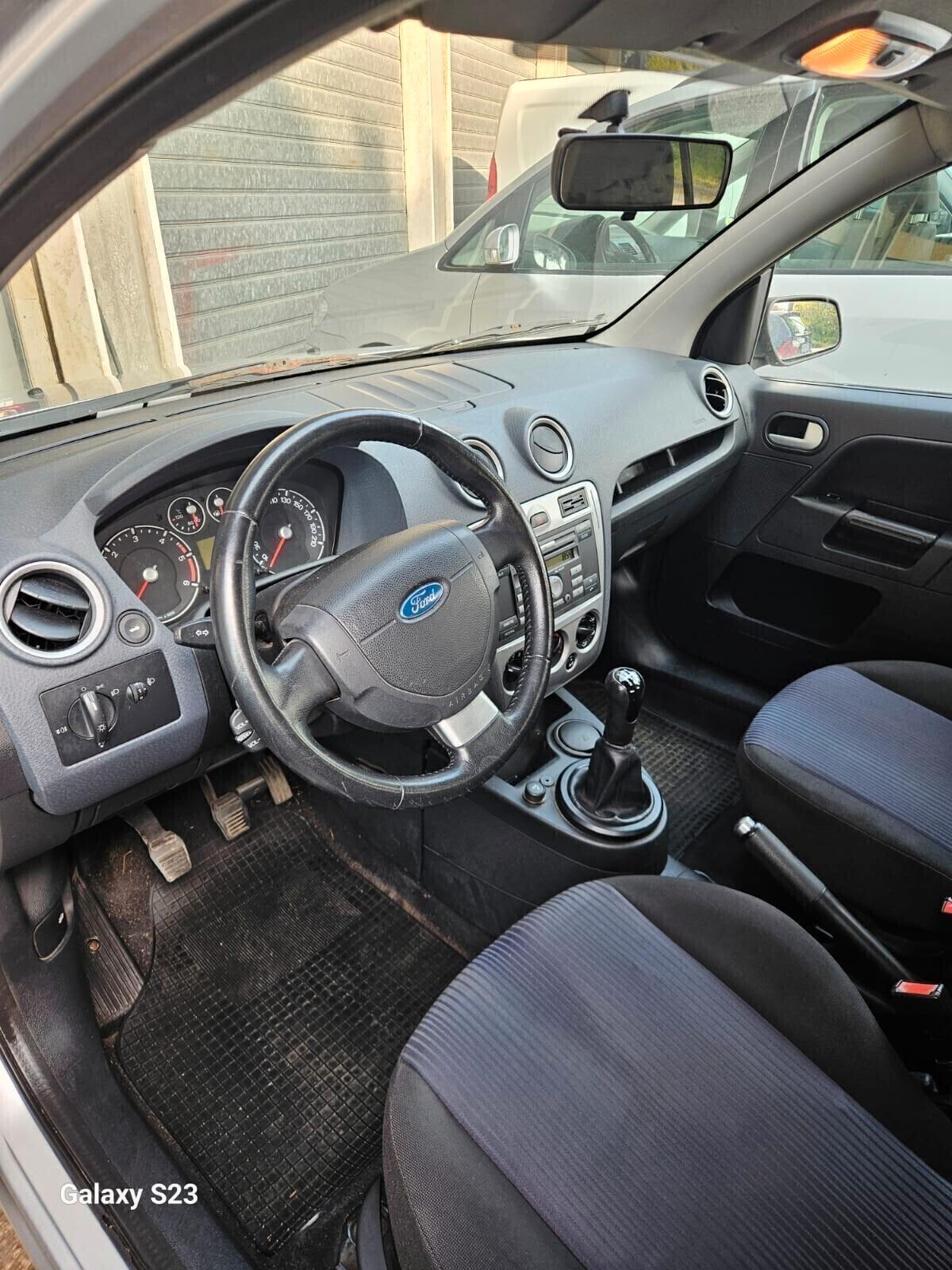 Ford Fusion 1.4 Tdci