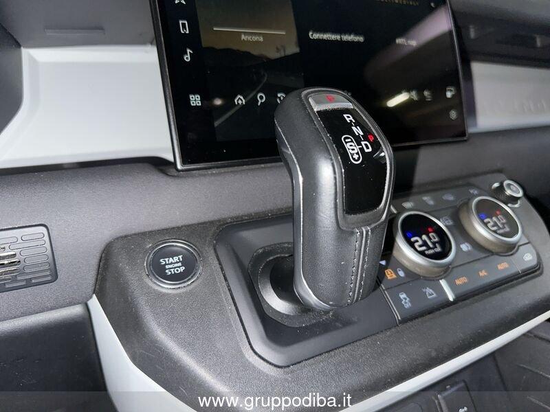 Land Rover Defender VII 2020 110 Diesel 110 3.0d i6 mhev SE awd 200cv auto