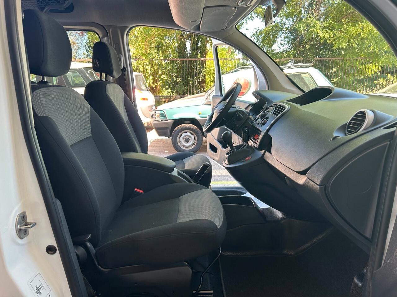 Renault Kangoo 1.5DCI MAXI AUTOCARRO 4P GARANZIA24