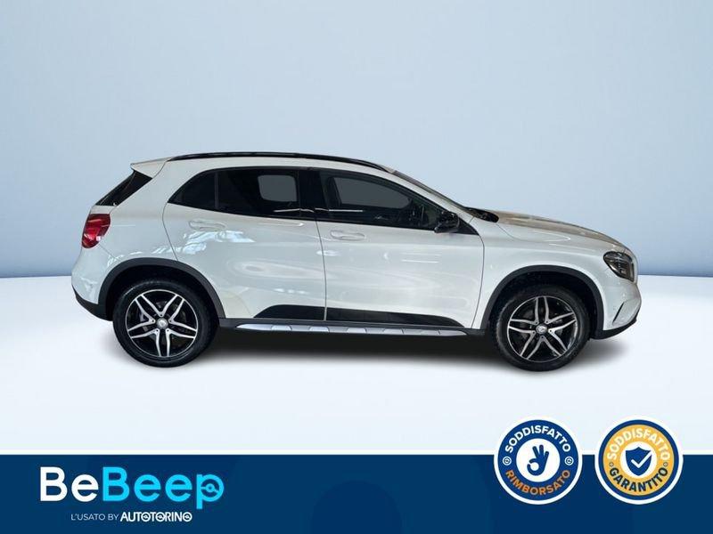 Mercedes-Benz GLA 200 D SPORT AUTO