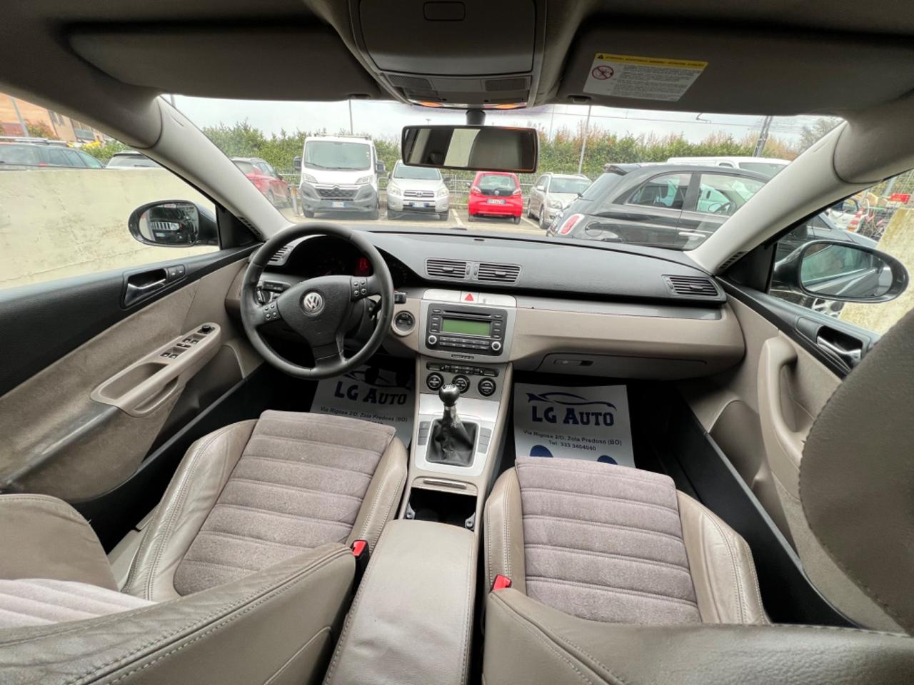 Volkswagen Passat 1.6 16V FSI Comfortline