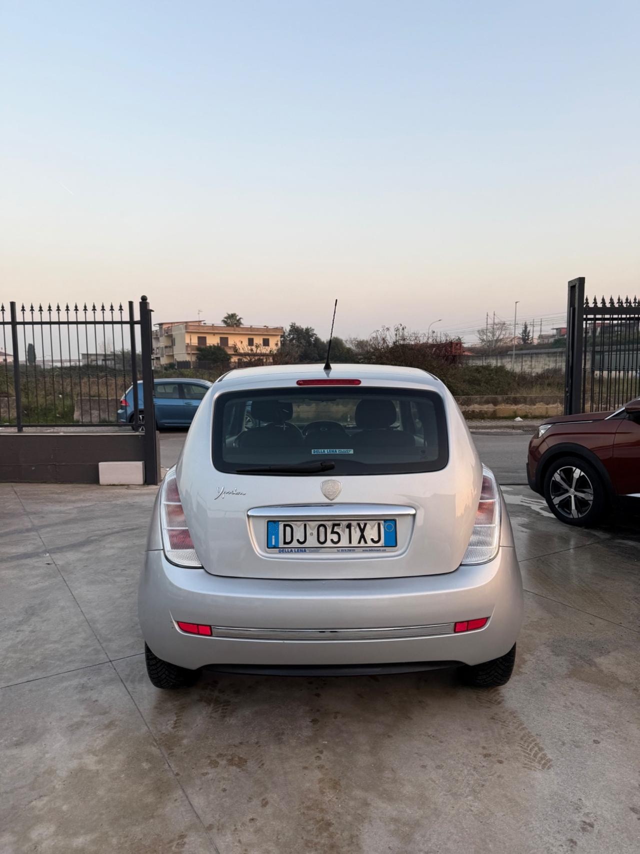 Lancia Ypsilon 1.2 Argento