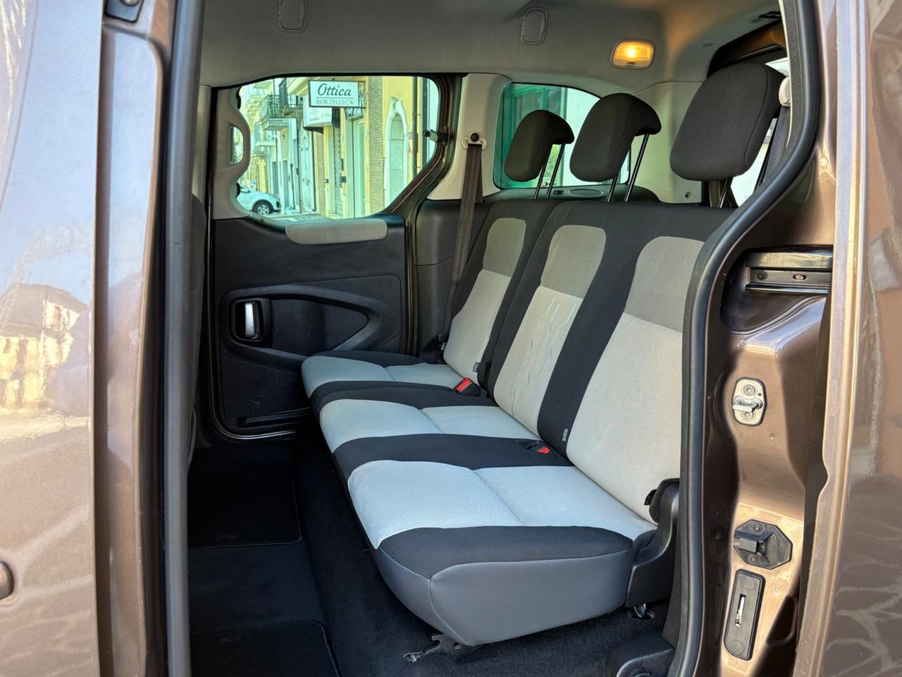 Peugeot Partner 1.6 e-HDi 92 CV AUTOCARRO N1