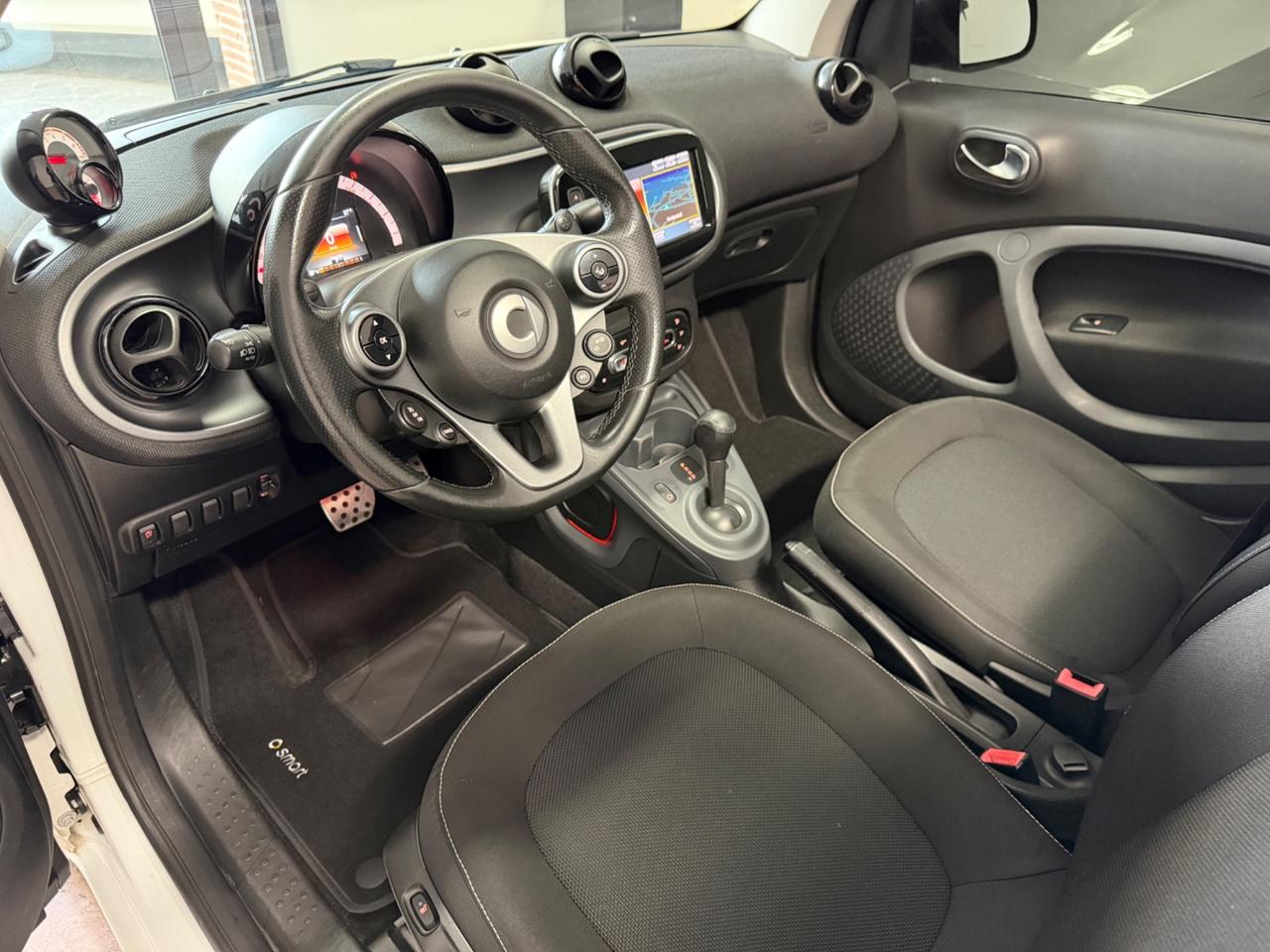 Smart ForTwo BRABUS 0.9 Turbo twinamic cabrio