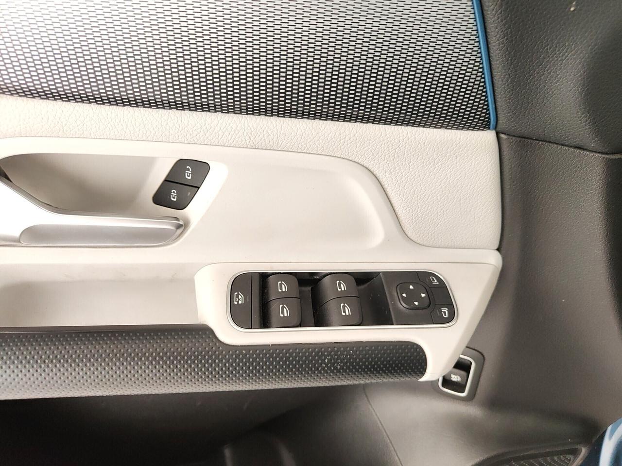 Mercedes-benz GLB 200 Automatic Business Extra