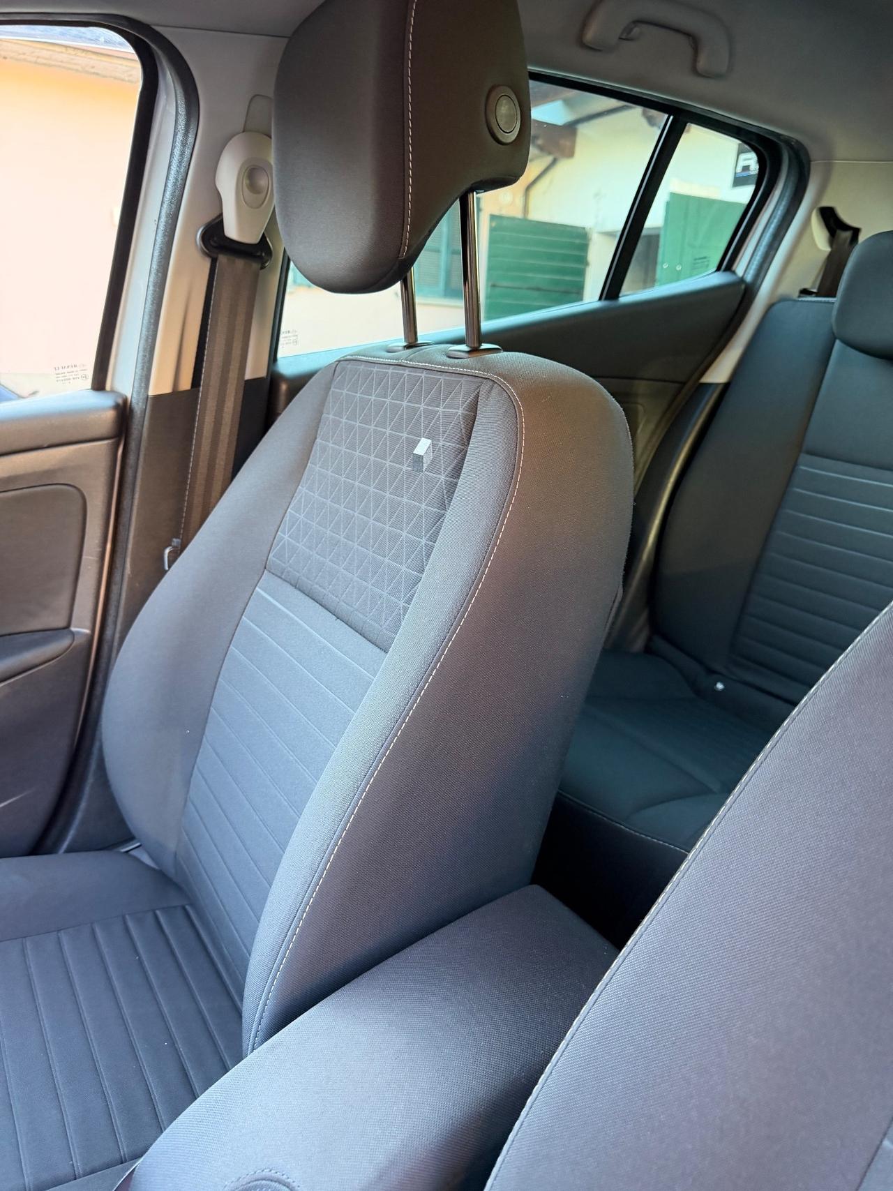 Renault MEGANE dCi 110CV LIMITED KMCERT GARANZ UNICOPR