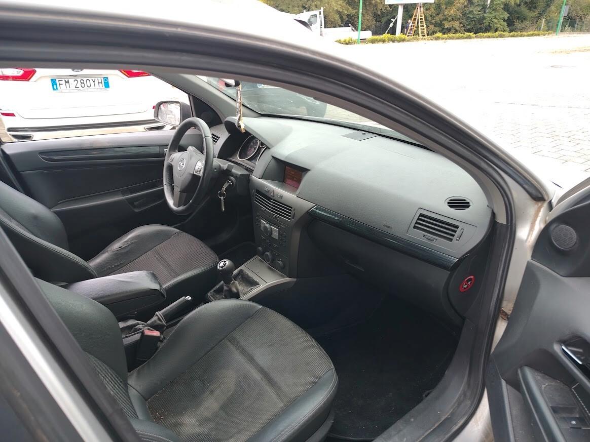 Opel Astra 1.6 16V Twinport Station Wagon Enjoy