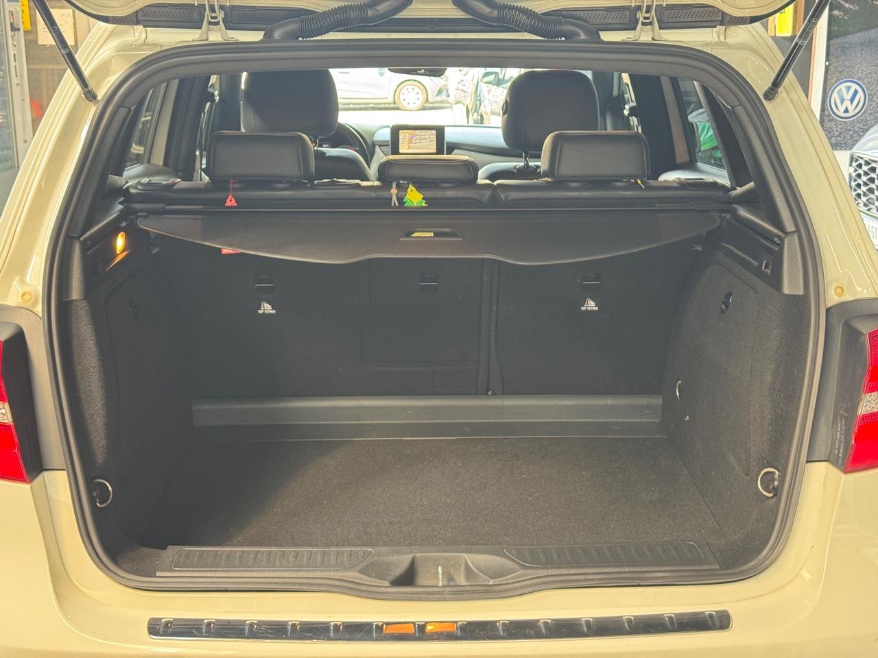 Mercedes-benz B 180 CDI BLUEEFFICIENCY PREMIUM (80 KW)