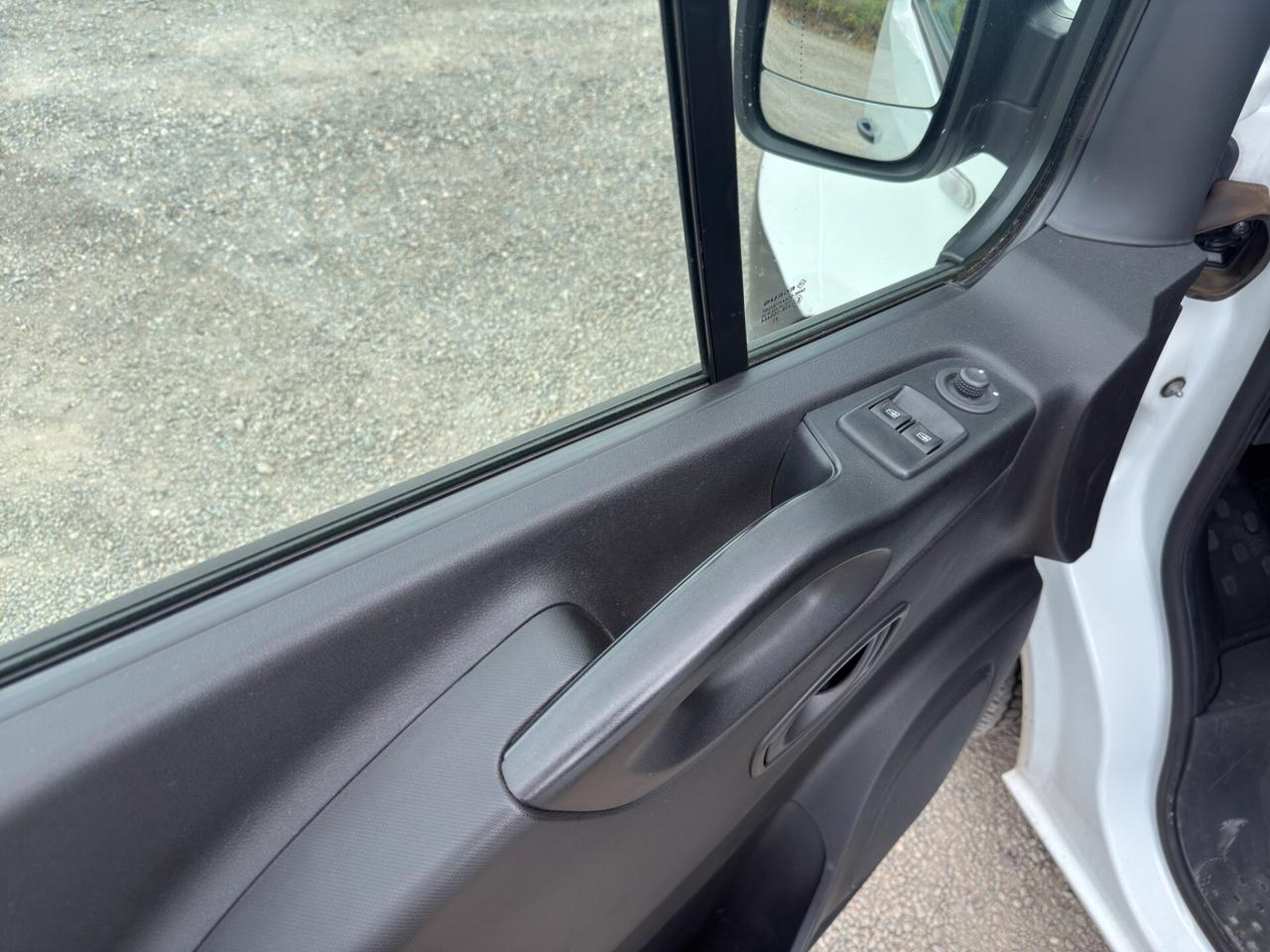 Renault Trafic T27 2.0 dCi 120CV PC-TN Furgone Ice