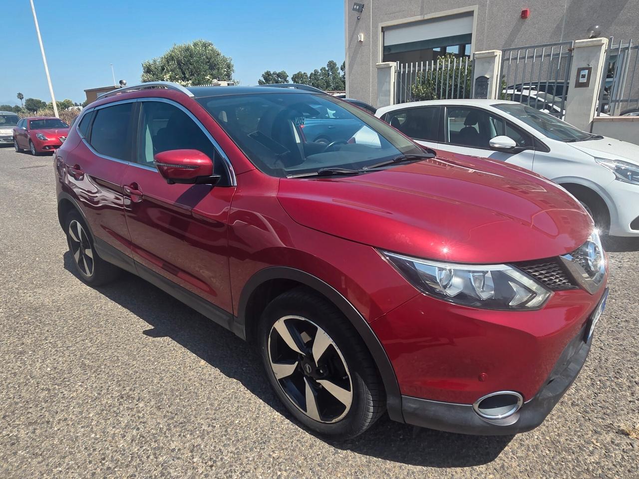 Nissan Qashqai 1.6 dCi 2WD Tekna Aut Tetto Panoram
