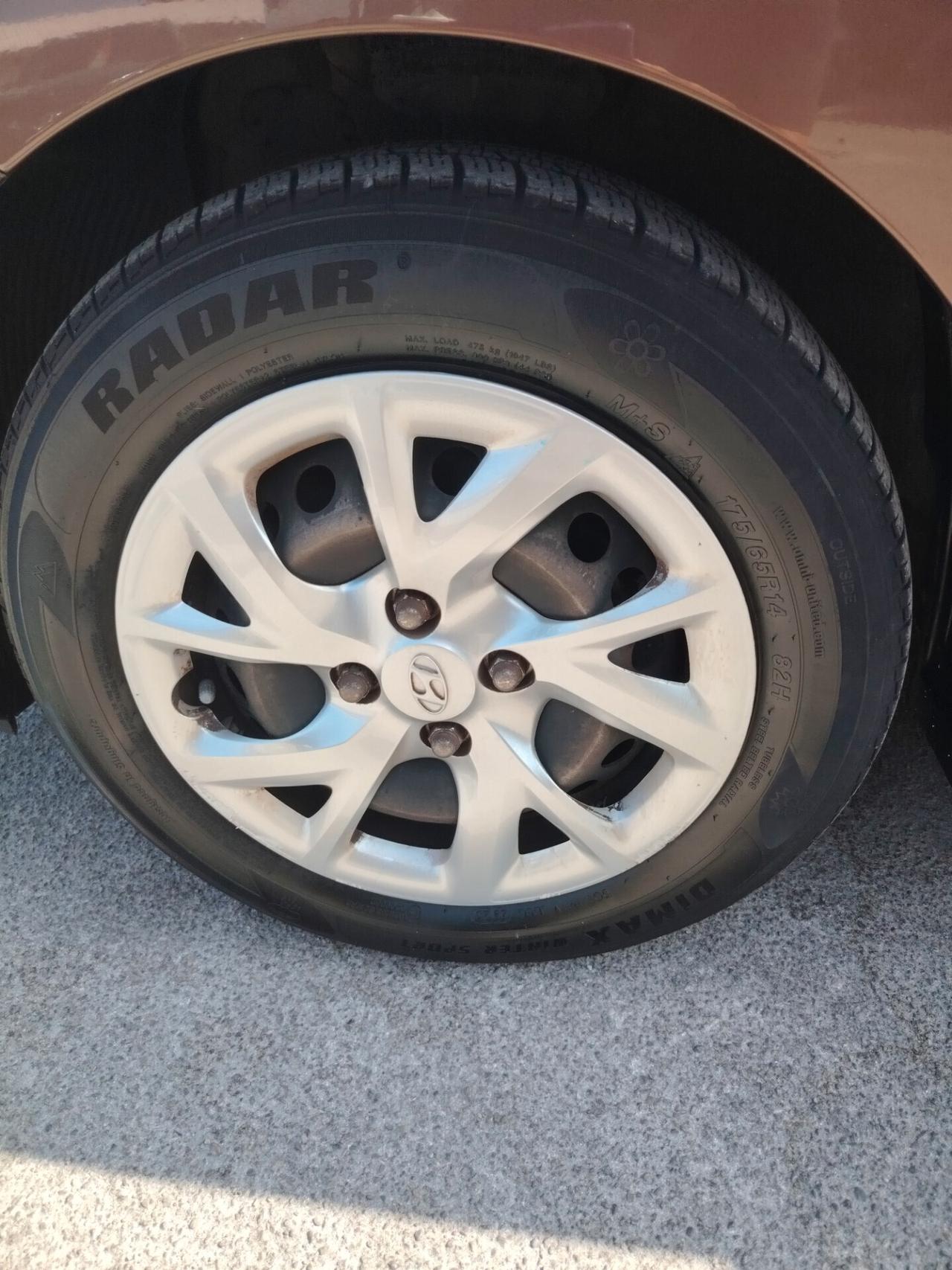 Hyundai i10 1.0 MPI Econext Advanced - NEOPATENTATI