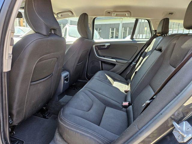 VOLVO V60 D2