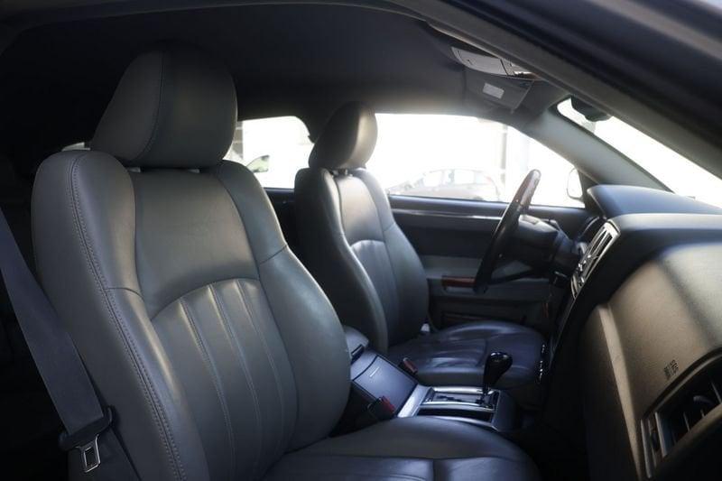 Chrysler 300 C Chrysler 300 C 3.0 V6 CRD cat DPF Touring Unicoproprietario