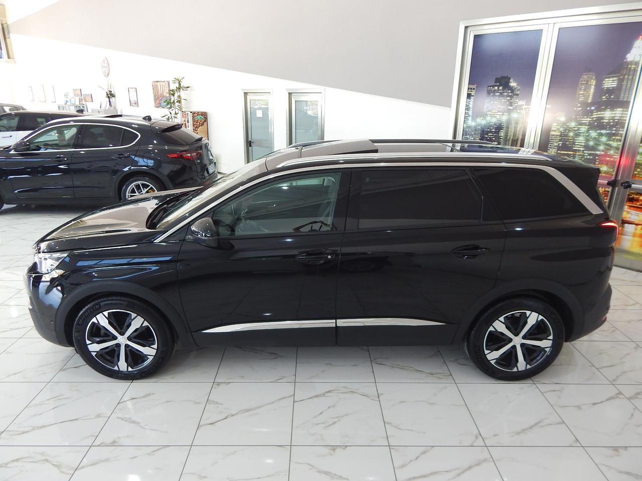 Peugeot 5008 1.5 bluehdi Allure EAT8 7P. TETTO-NAVI-PELLE-PARK