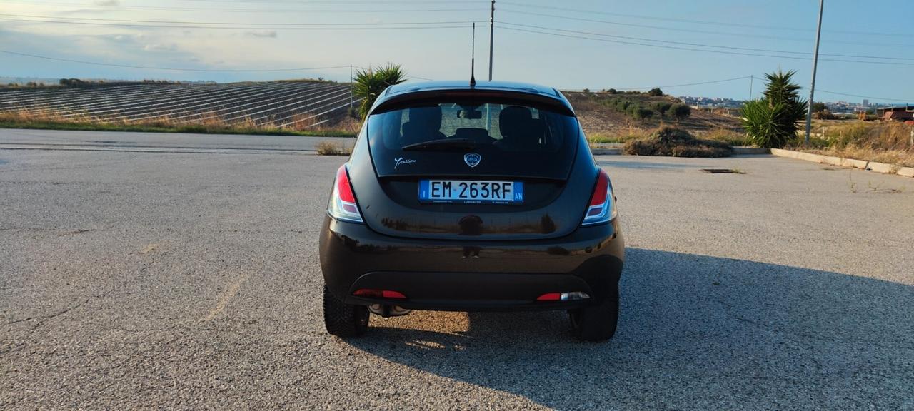 Lancia Ypsilon 1.2 69 CV 5 porte GPL Ecochic Gold