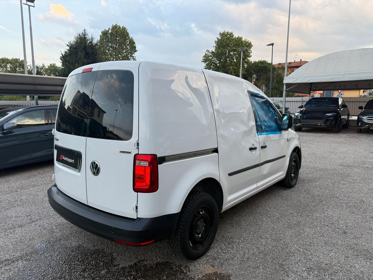 Volkswagen Caddy 2.0 TDI 122 CV 4MOTION VAN ! INCIDENTATO