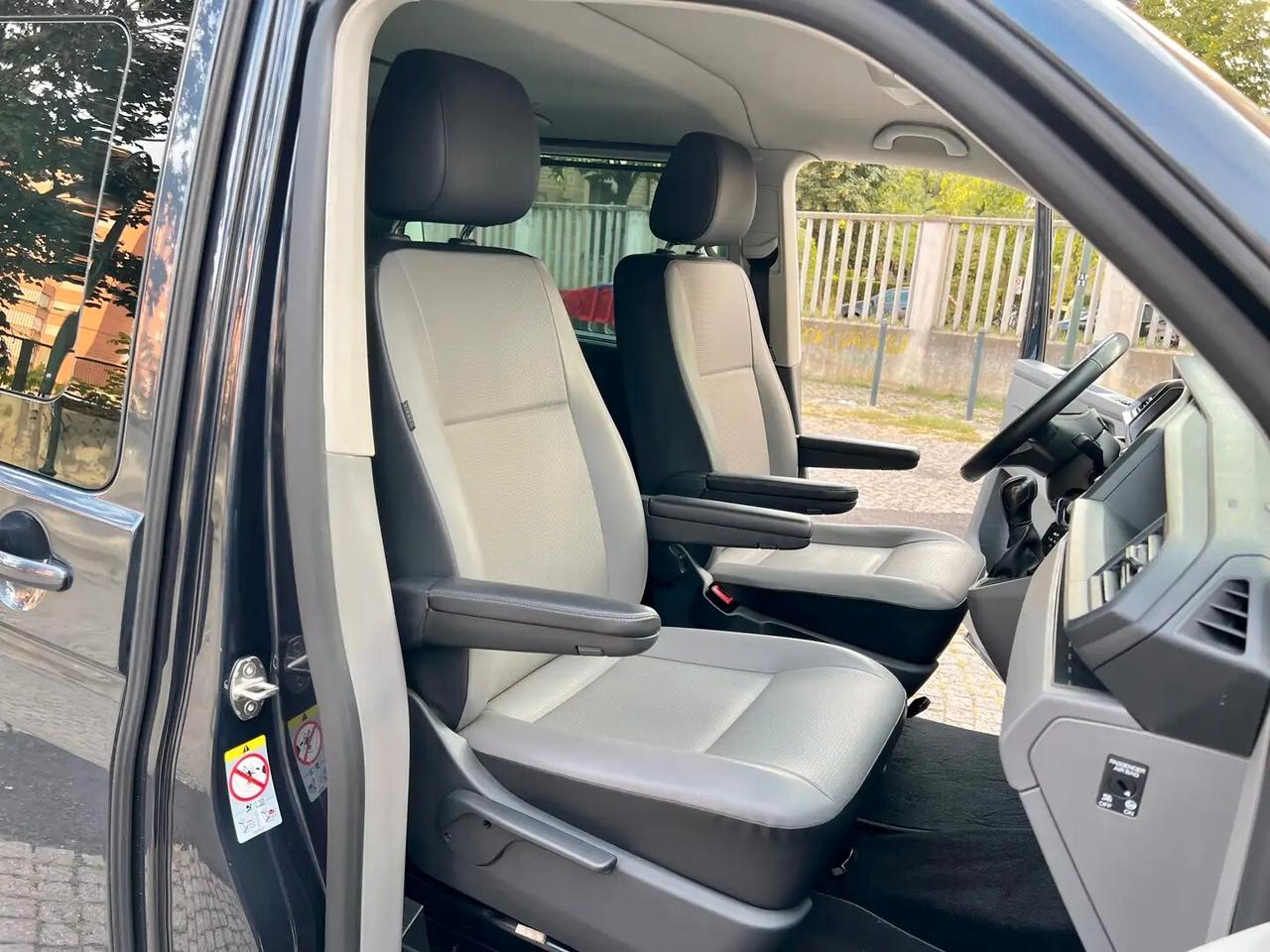 Volkswagen Caravelle 2.0 TDI 199CV DSG 4 Motion PL Cruise