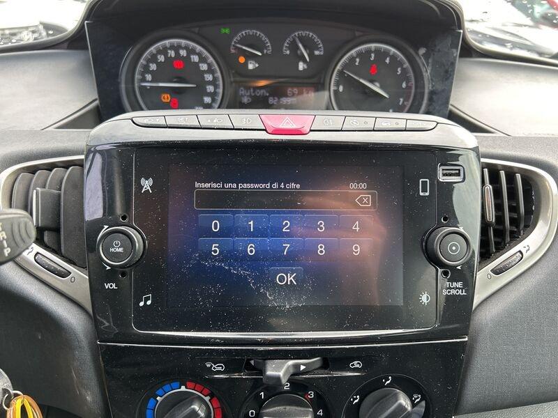 Lancia Ypsilon III 2021 1.0 firefly hybrid Gold s&s 70cv