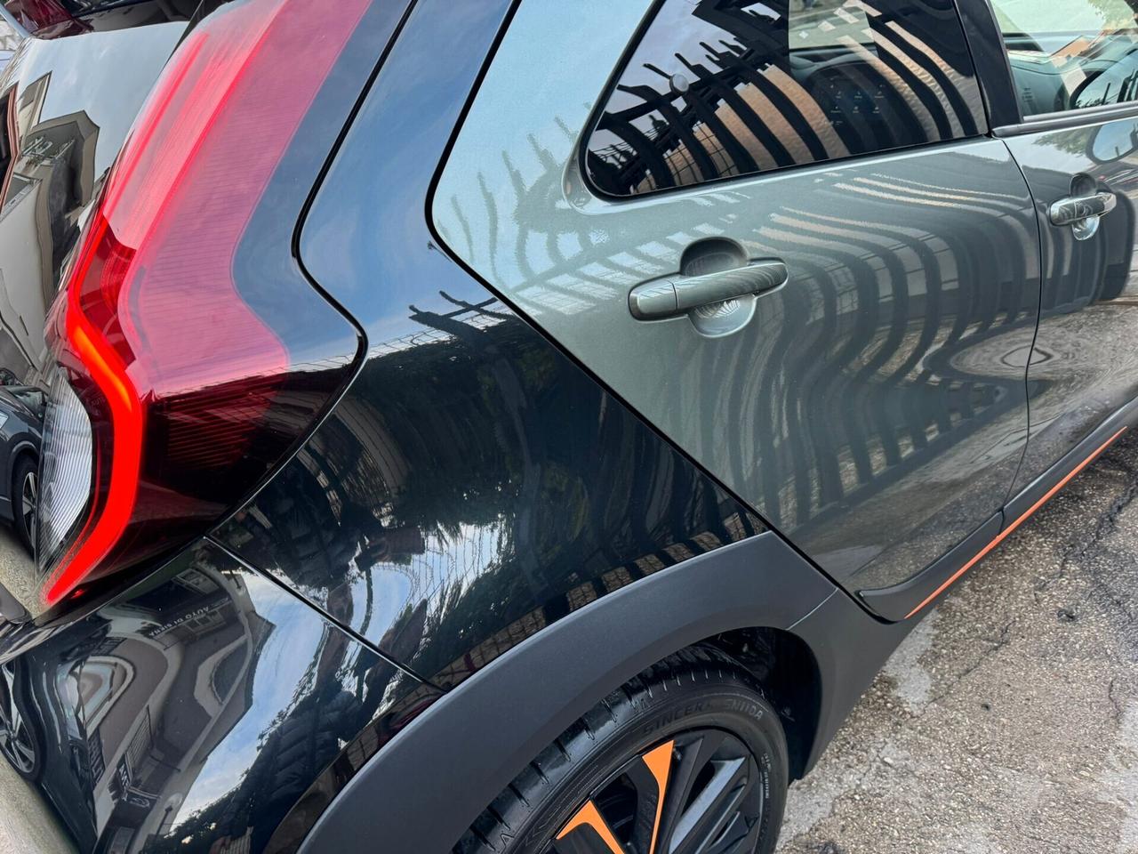 Toyota Aygo X 1.0 VVT-i 72 CV 5 porte LIMITED EDITION IVA ESPOSTA