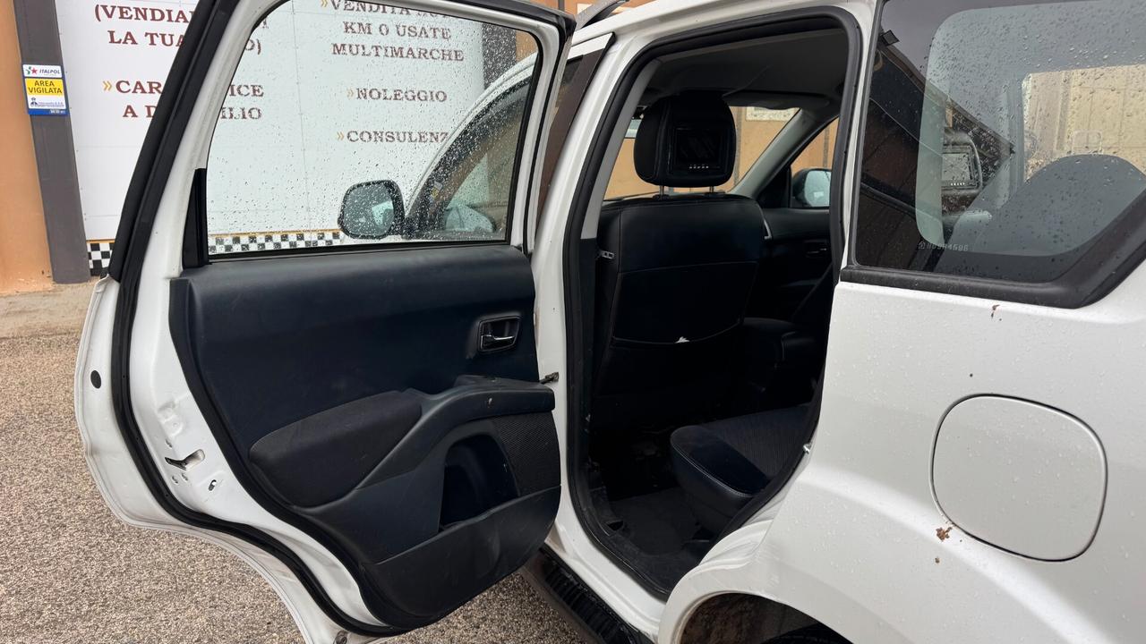 Citroen C-Crosser 2.2 HDi 160CV - 2011