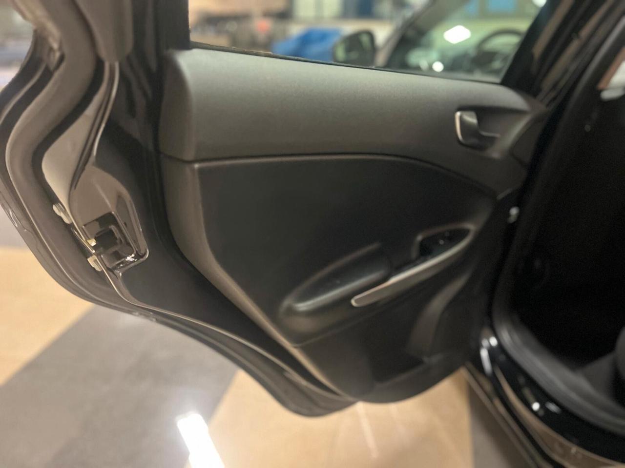 Alfa Romeo Giulietta 1.4 Turbo 120 CV GPL Distinctive