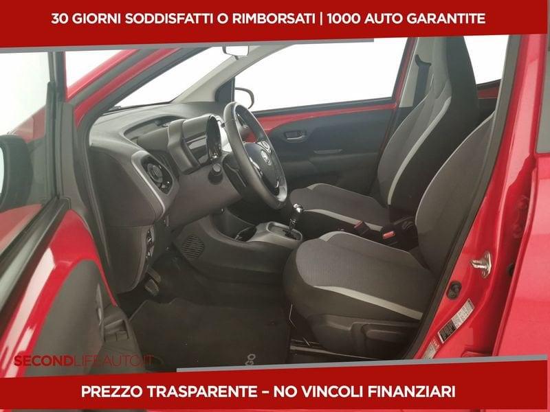 Toyota Aygo 5p 1.0 x-play m-mt 72cv