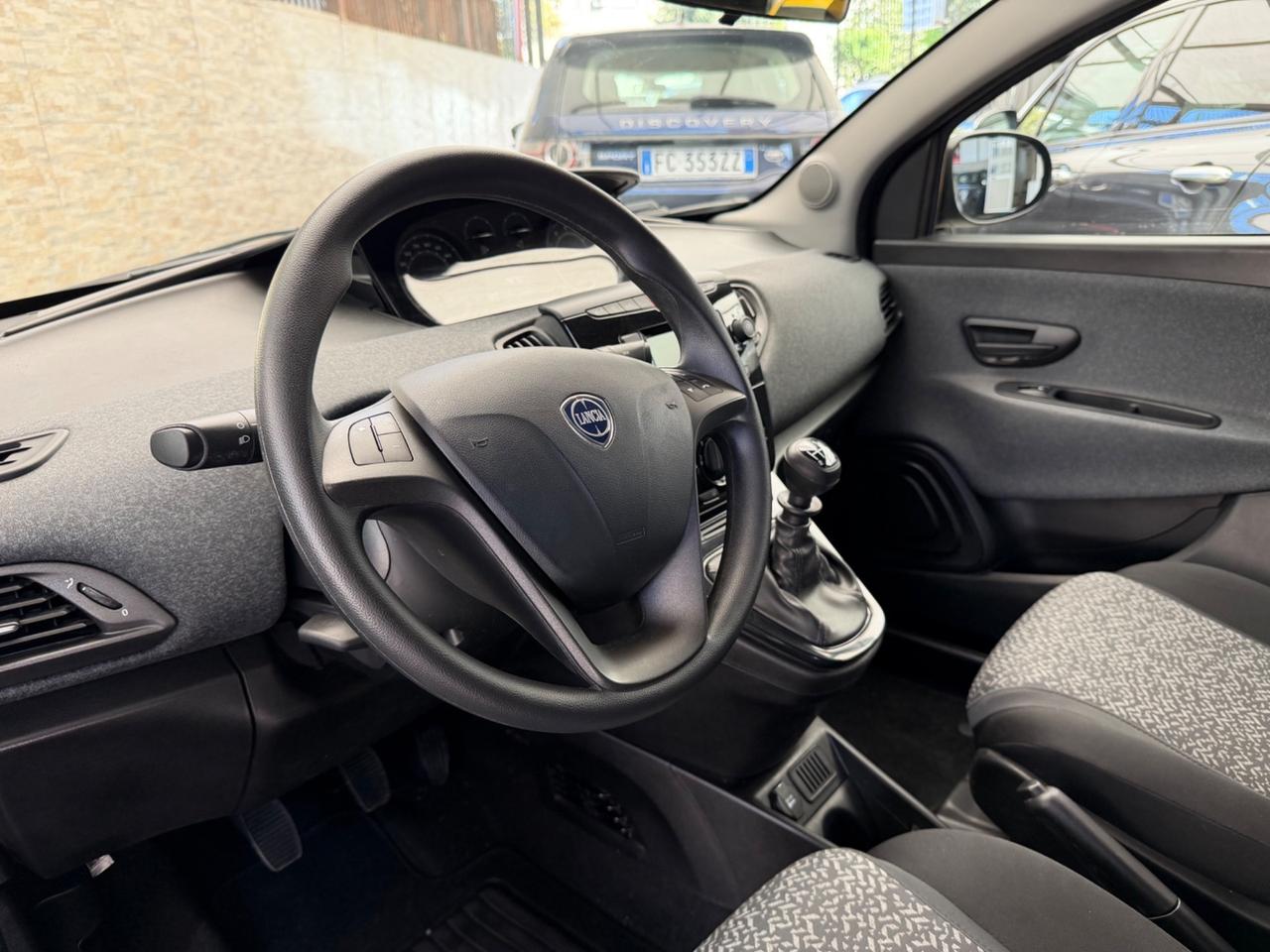 Lancia Ypsilon 1.0 benzina 2023 SOLO 14000km