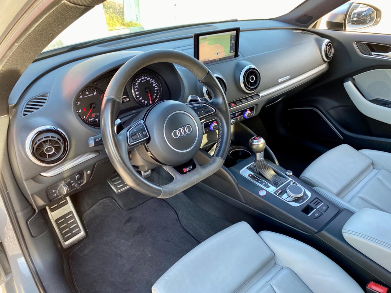 Audi RS3 Sportback 2.5 tfsi quattro s-tronic