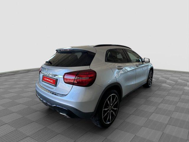 MERCEDES-BENZ CLA sse GLA GLA 200 CDI/d Automatic Sport