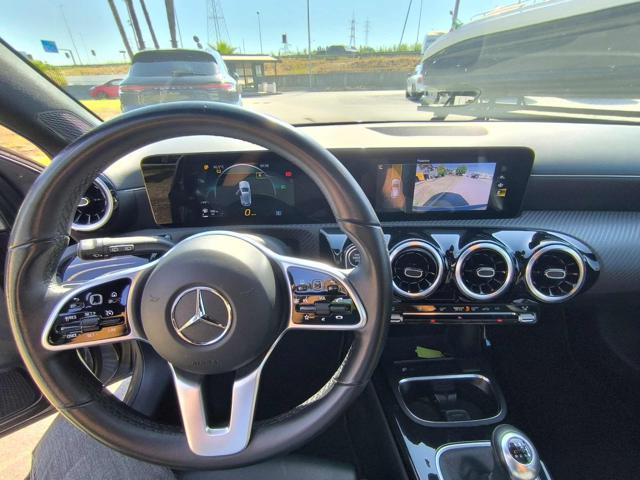 MERCEDES-BENZ A 180 d Sport