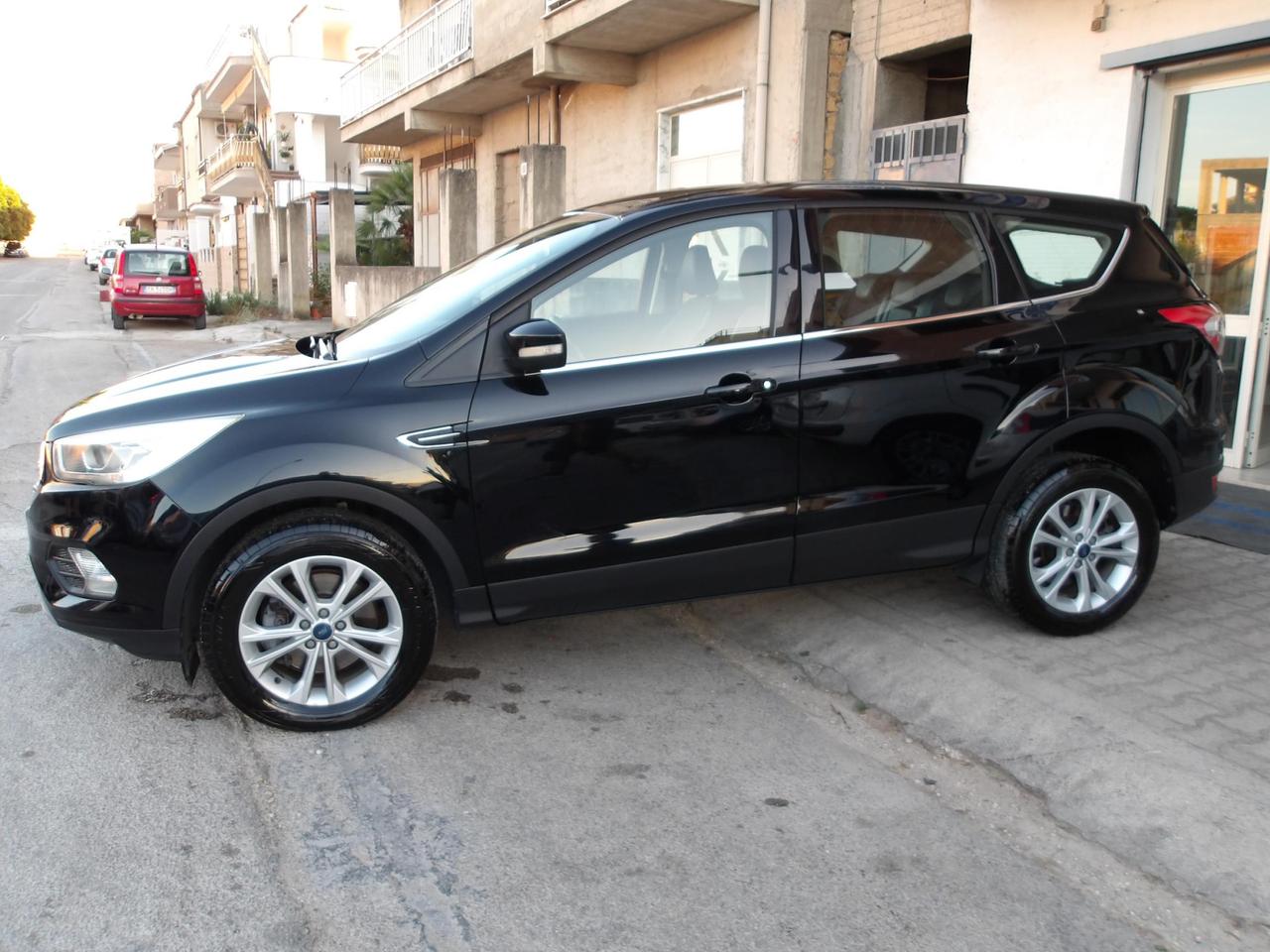 Ford Kuga 2.0 tdci Titanium s&s awd 150cv powershift