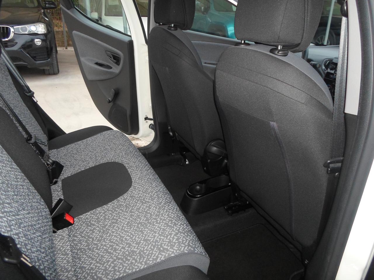 Lancia Ypsilon 1.0 FireFly 5 porte S&S Hybrid Ecochic Gold