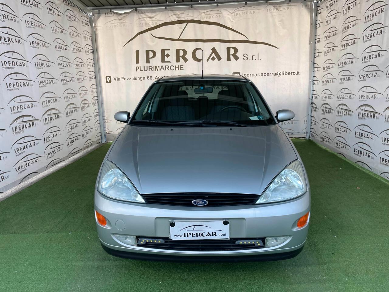 Ford Focus 1.6i 16V cat 5p. Ambiente