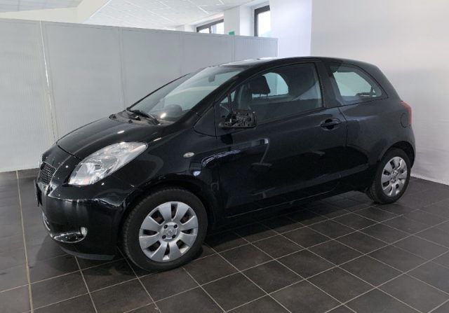 TOYOTA Yaris 1.3 3 porte Sol