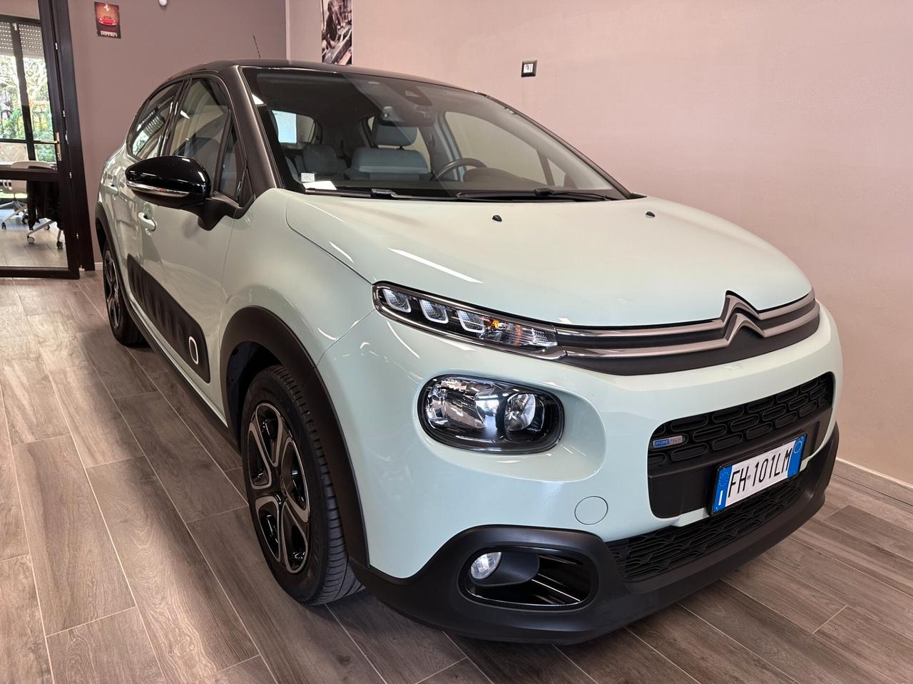 Citroen C3 1.2 Shine 82cv - Neopatentati unicoPro