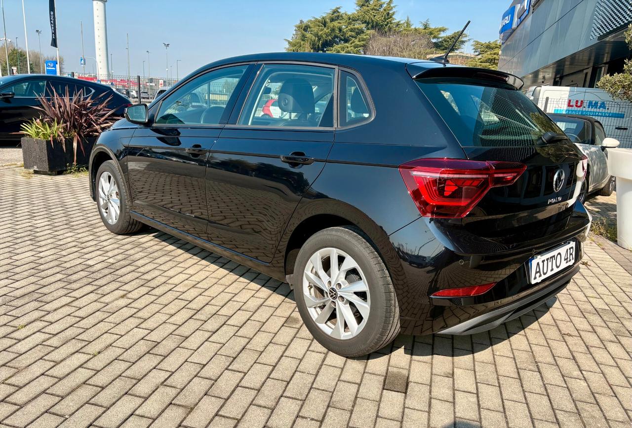 Polo 1.0 TSI Style | FARI MATRIX - ARTVELOURS RETROCAMERA