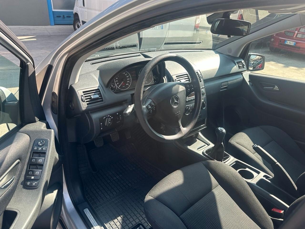 Mercedes-benz A 160 BlueEFFICIENCY Executive
