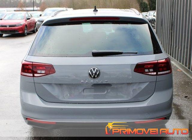 VOLKSWAGEN Passat Variant 1.5 TSI ACT DSG Style