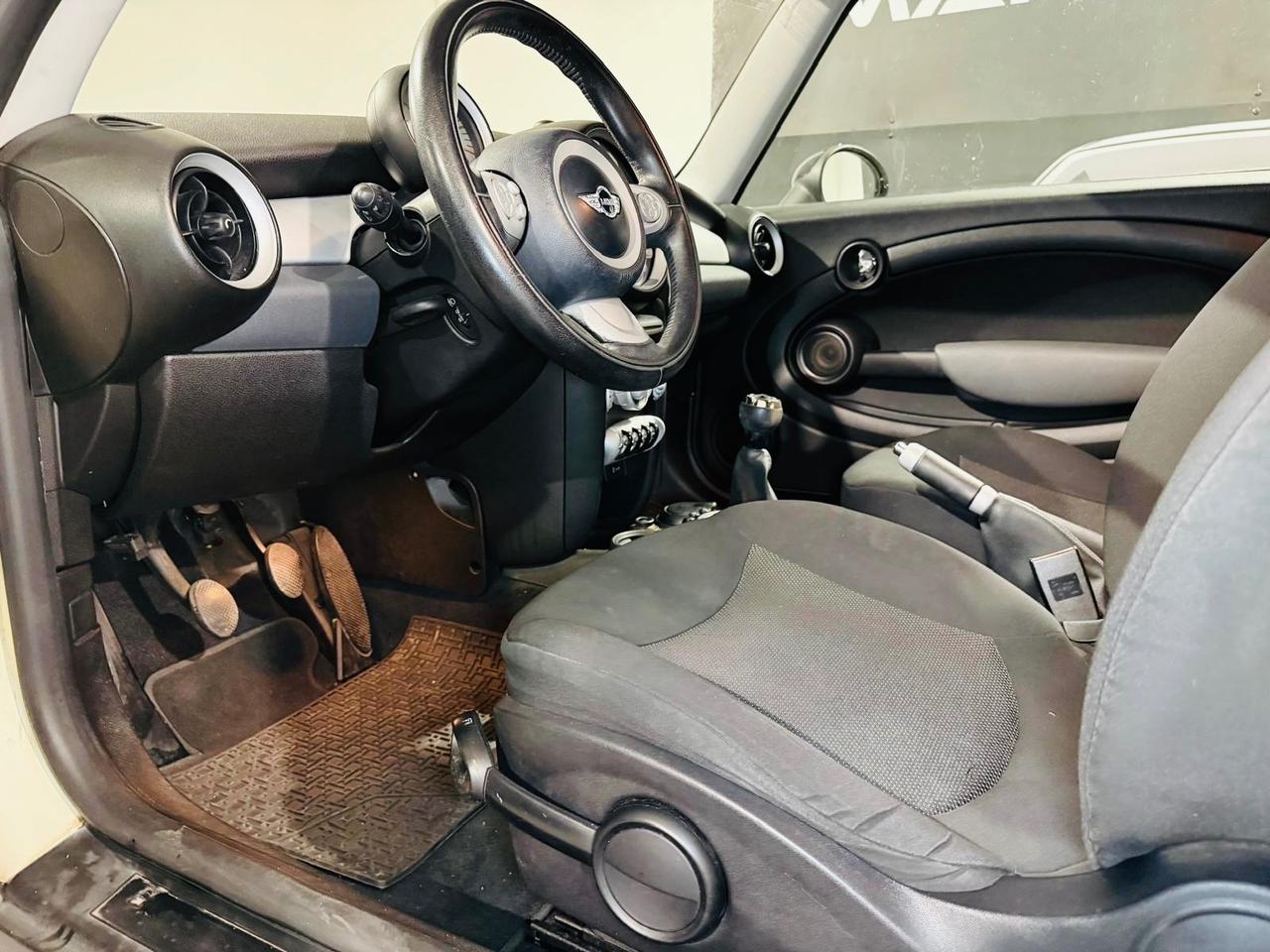 Mini Mini 1.6 16V COOPER D 110 CV*NEOPATENTATI*