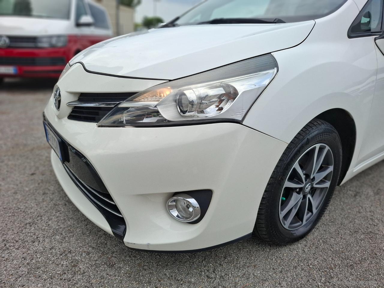 TOYOTA Verso 1.6 D-4D Style 7 posti