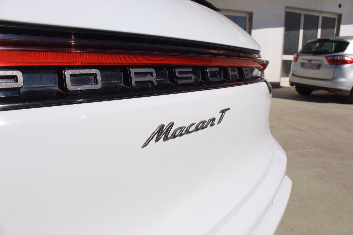 PORSCHE - Macan - 2.0 T 265cv pdk