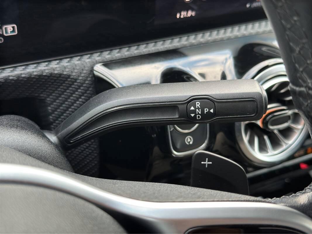 Mercedes Classe A 180 d Business AUTOMATICA con CarPlay