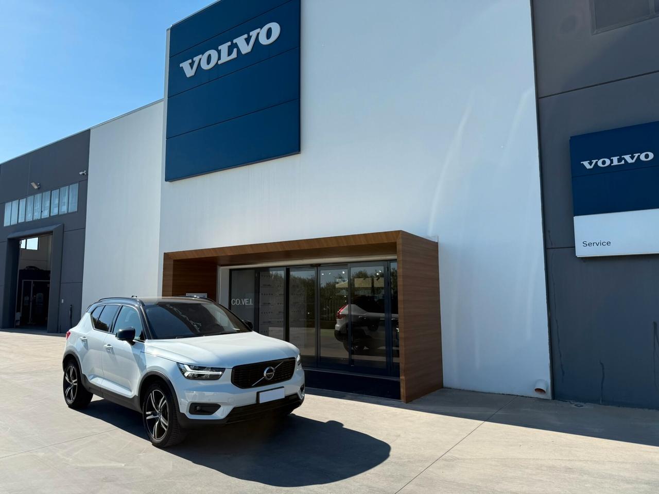 Volvo XC40 D4 AWD Geartronic R-design